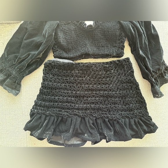 Free People Black Velvet Two-Piece Set Size Small OB207286 brand new - Picture 11 of 16